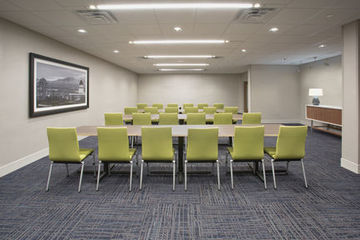 Express & By Ihg Oswego